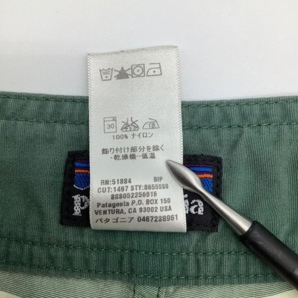 Patagonia Mens Board‎ Shorts Green Striped Size 31